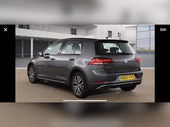 Used Volkswagen Golf 2017 for sale - 76497737: Photo
