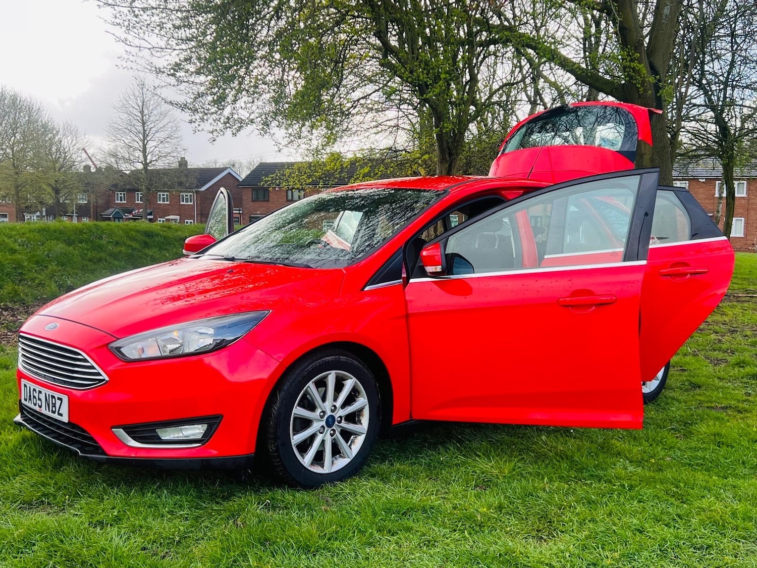 Used Ford Focus 2015 for sale - 78131993: Photo 2