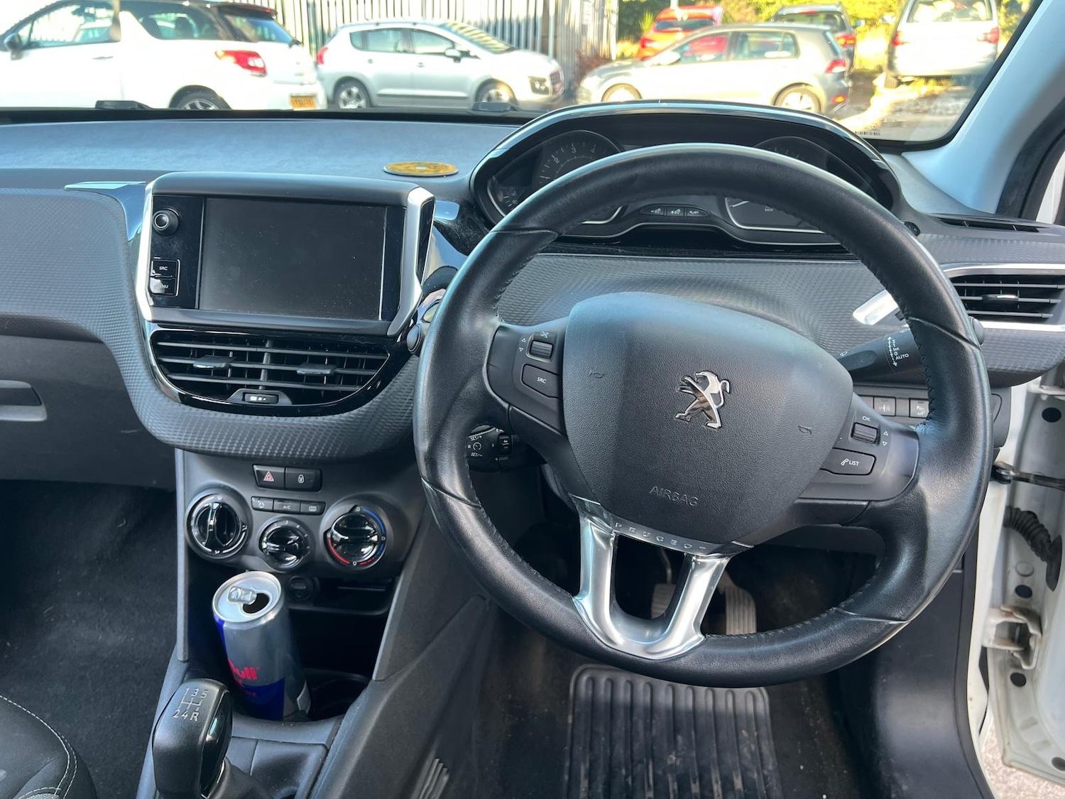 Used Peugeot 208 2015 for sale - 76171630: Photo 12