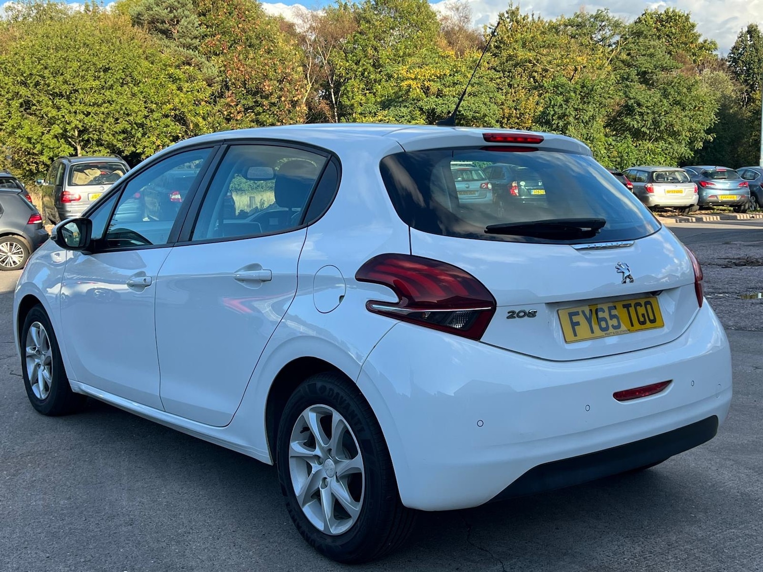 Used Peugeot 208 2015 for sale - 76171630: Photo 7