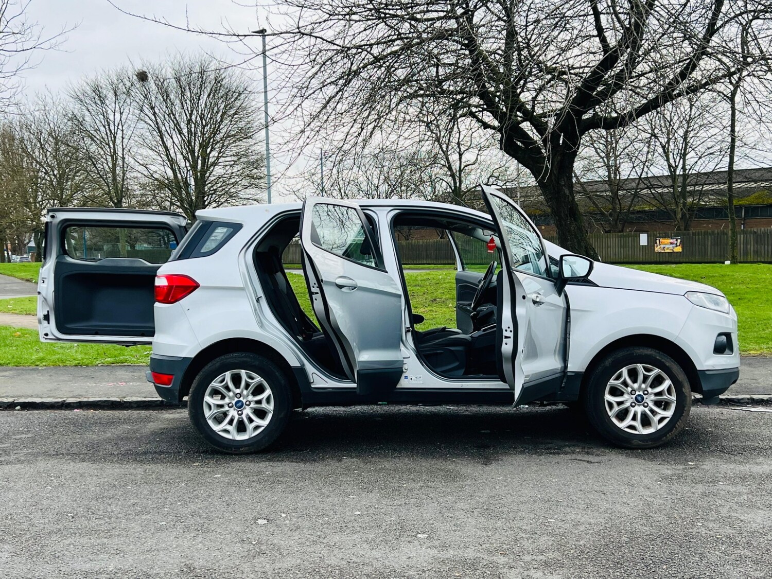 Used Ford Ecosport 2015 for sale - 77551353: Photo 25
