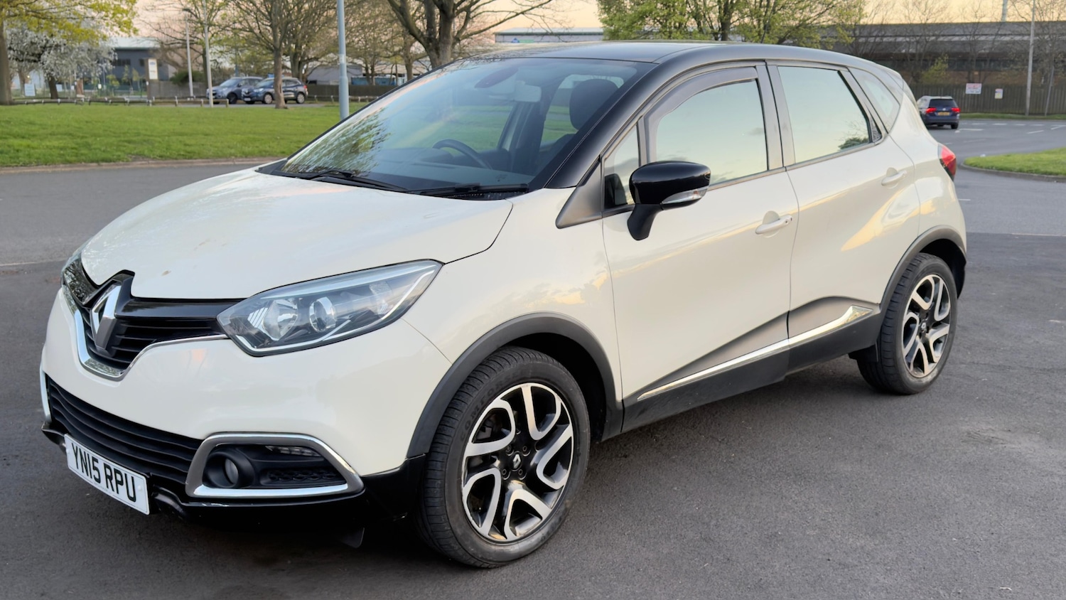 Used Renault Captur 2015 for sale - 78102194: Photo 3