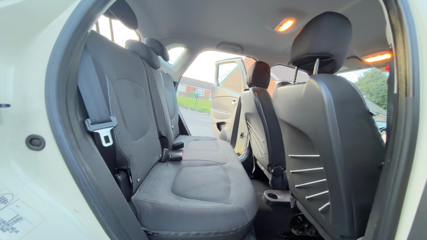 Used Renault Captur 2015 for sale - 78102194: Photo 30