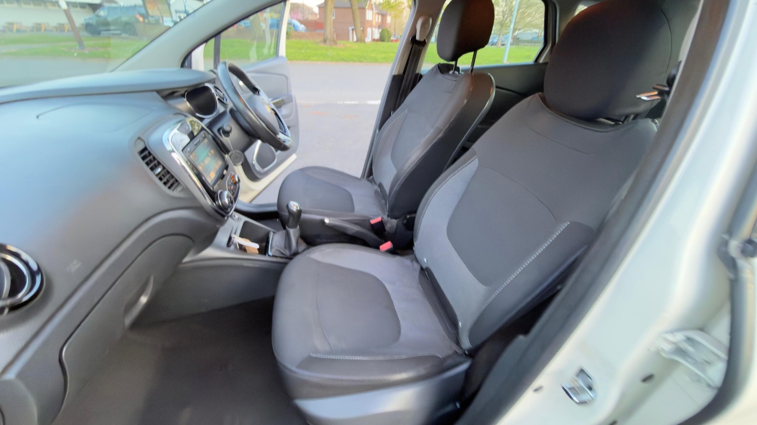 Used Renault Captur 2015 for sale - 78102194: Photo 35