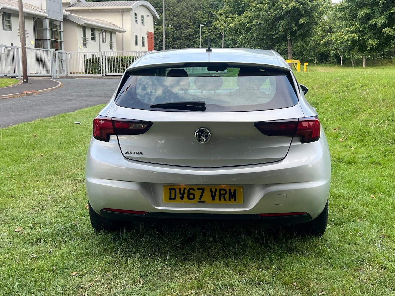 Used Vauxhall Astra 2017 for sale - 76925872: Photo 10