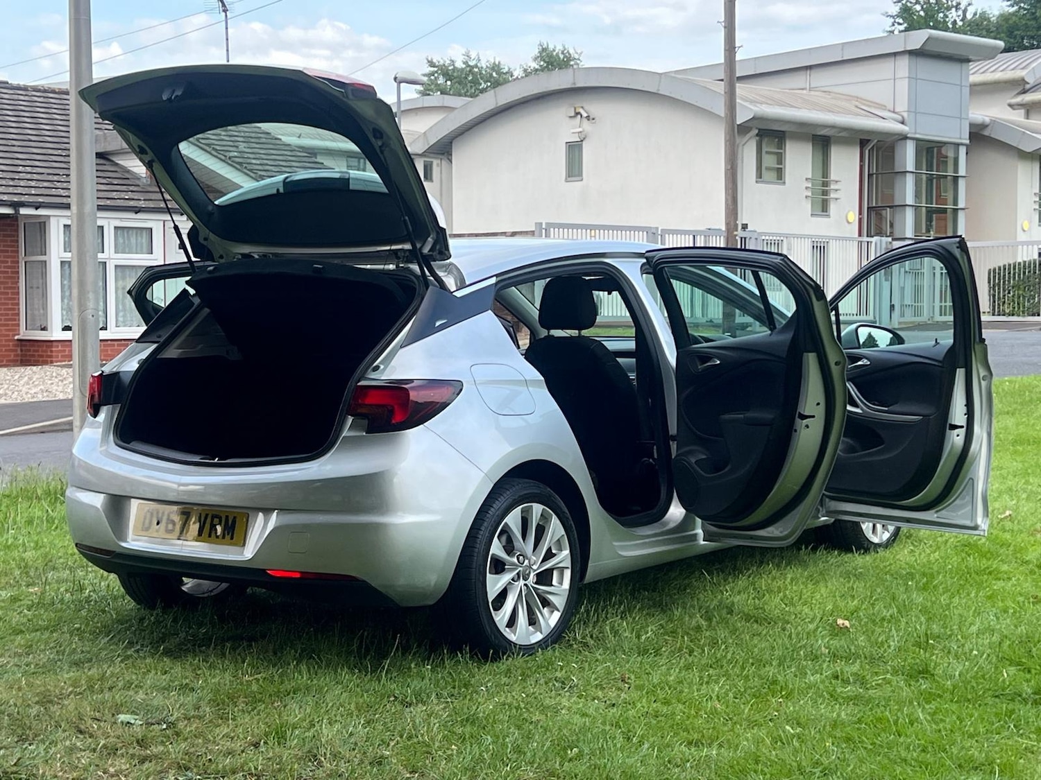 Used Vauxhall Astra 2017 for sale - 76925872: Photo 20