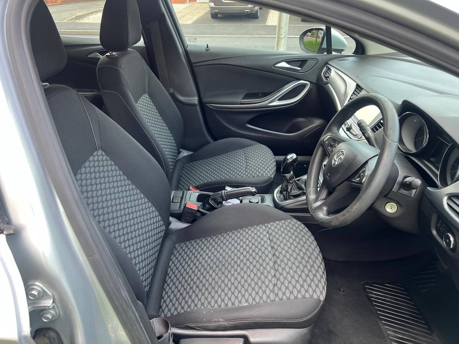 Used Vauxhall Astra 2017 for sale - 76925872: Photo 29