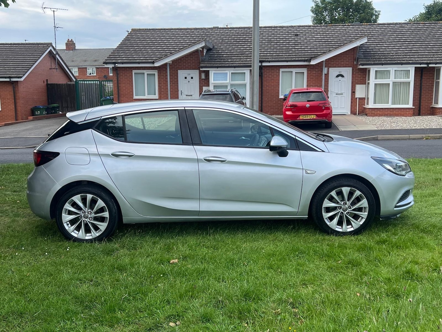 Used Vauxhall Astra 2017 for sale - 76925872: Photo 4