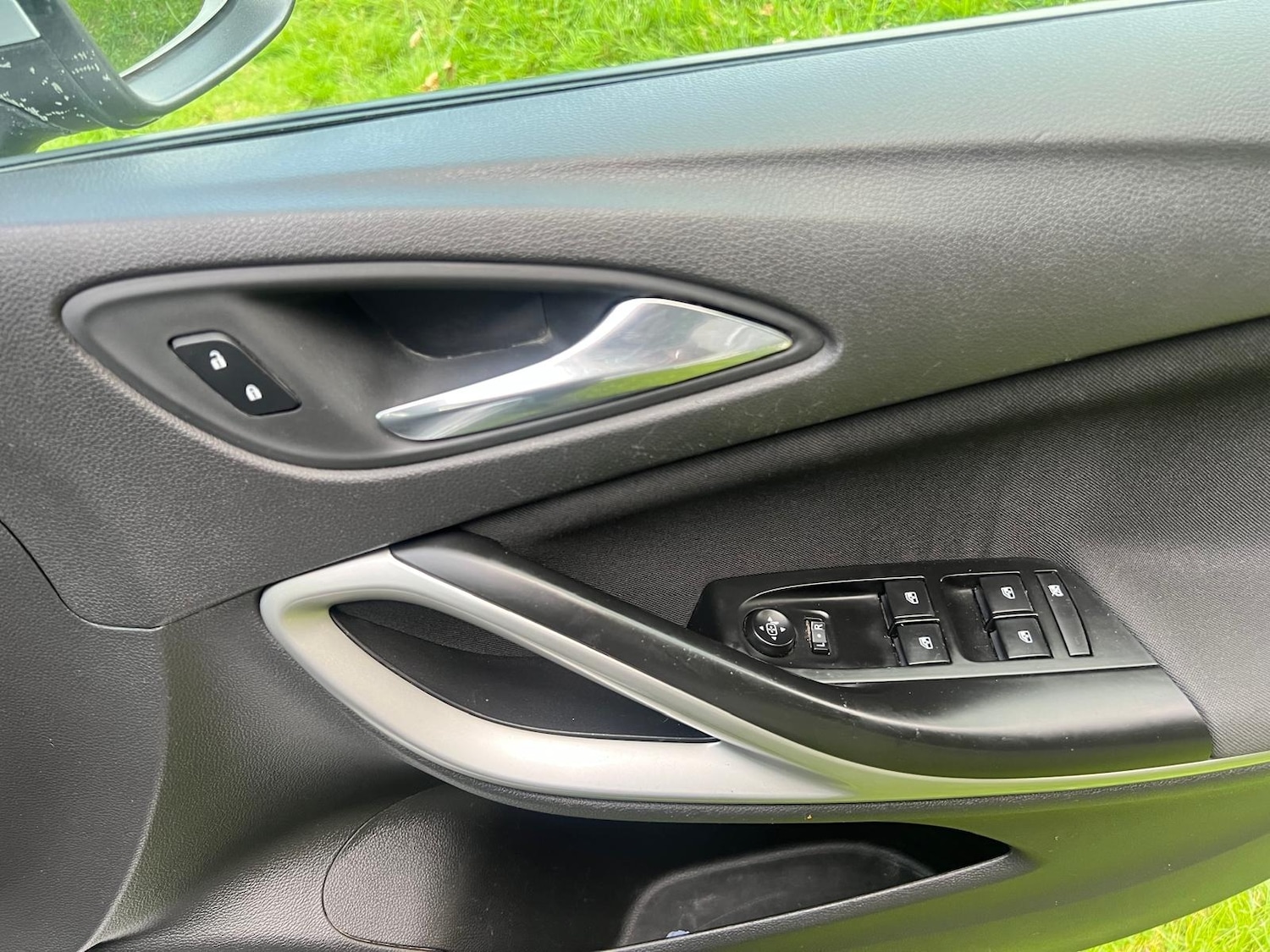 Used Vauxhall Astra 2017 for sale - 76925872: Photo 45