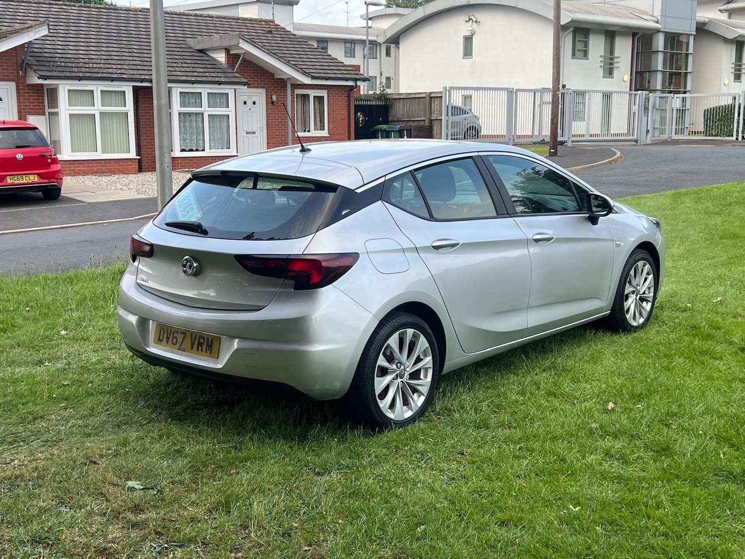 Used Vauxhall Astra 2017 for sale - 76925872: Photo 5