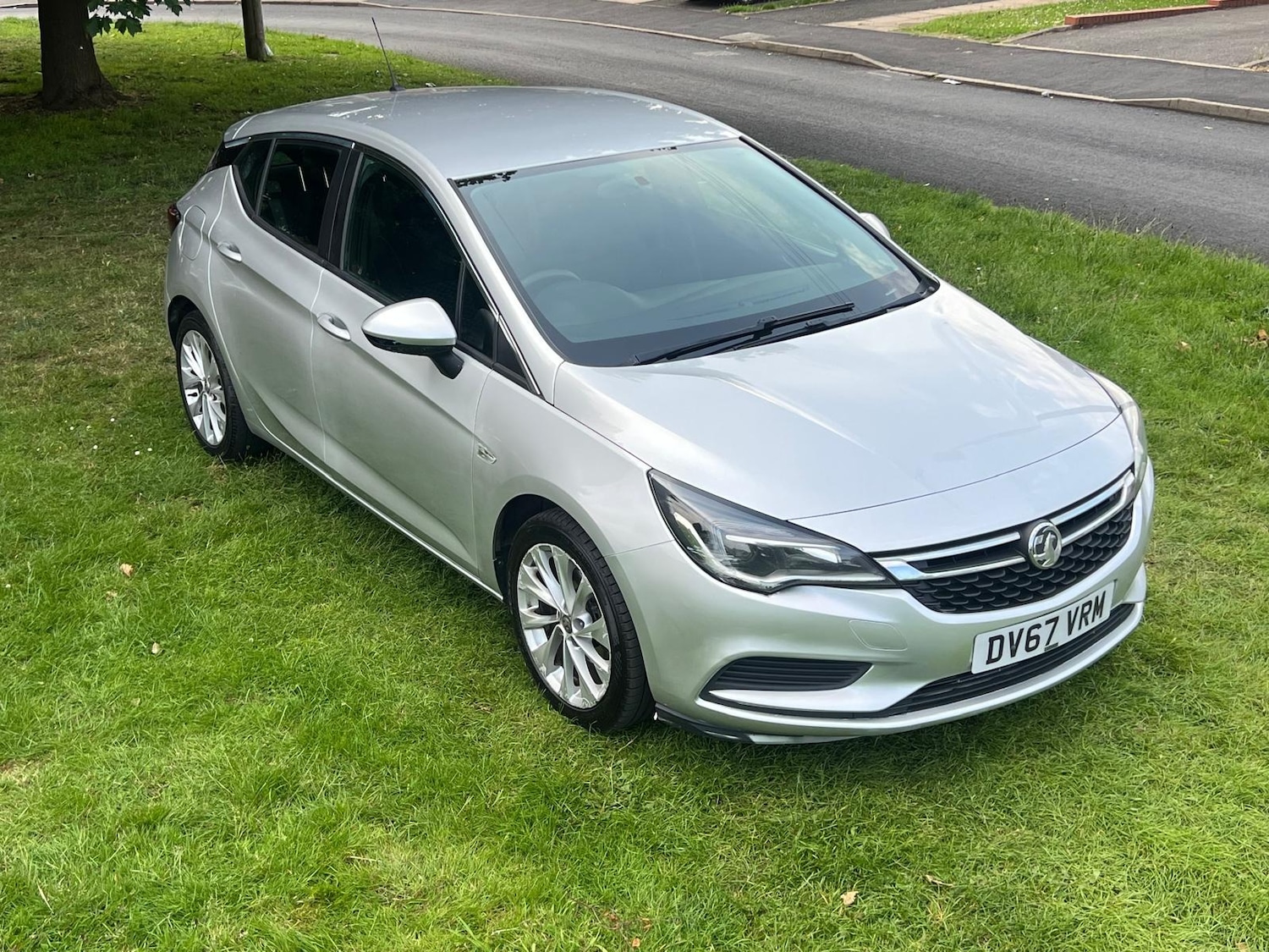 Used Vauxhall Astra 2017 for sale - 76925872: Photo 7