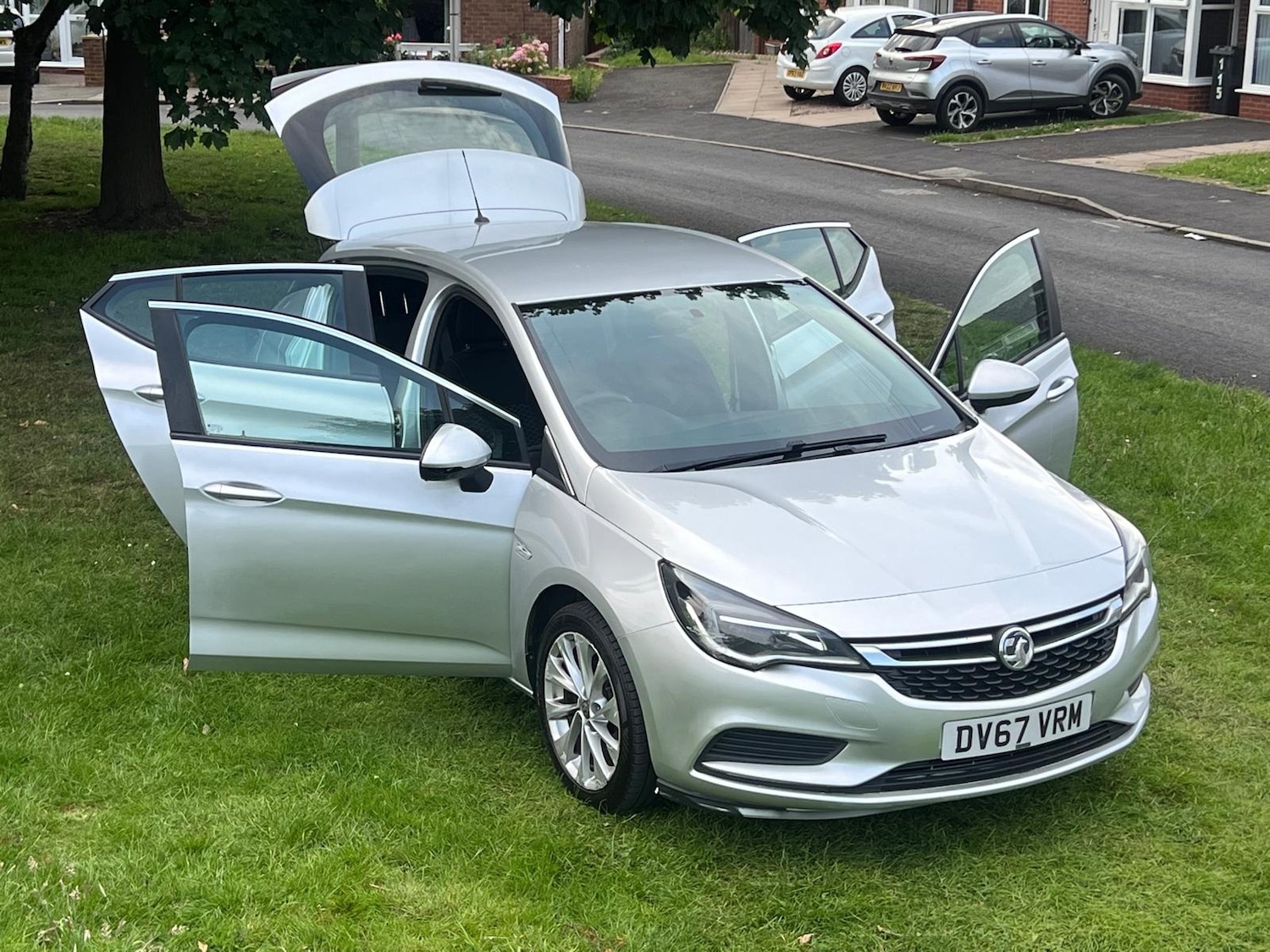 Used Vauxhall Astra 2017 for sale - 76925872: Photo 9