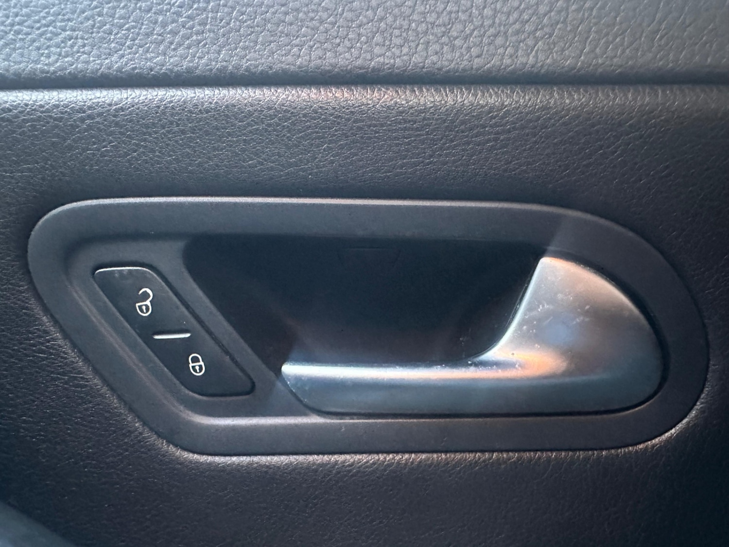 Used Volkswagen Scirocco 2009 for sale - 77082347: Photo 16