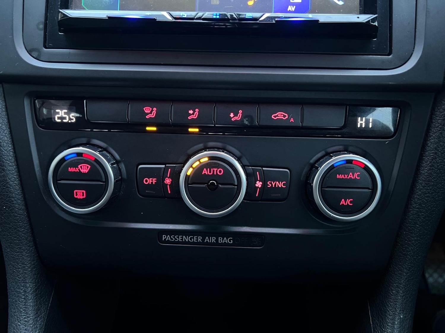 Used Volkswagen Golf 2012 for sale - 77332193: Photo 33