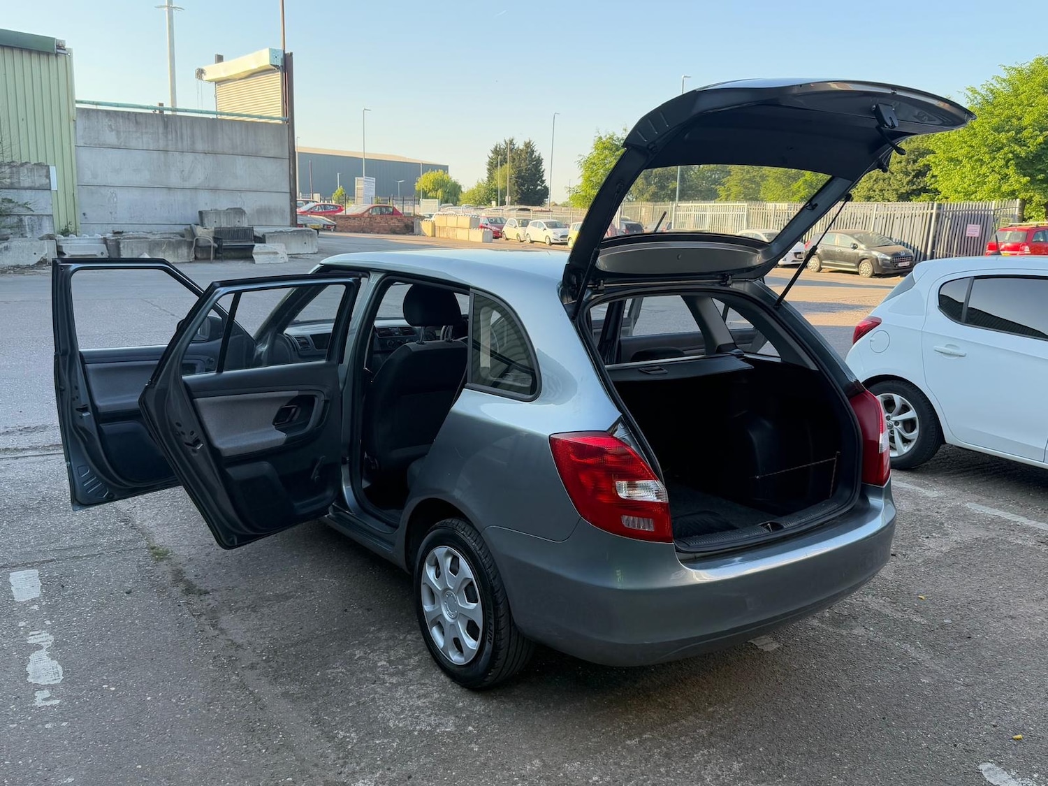 Used Skoda Fabia 2012 for sale - 76307916: Photo 25