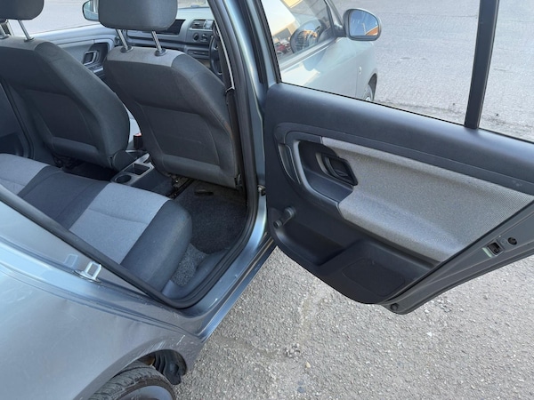 Used Skoda Fabia 2012 for sale - 76307916: Photo 35