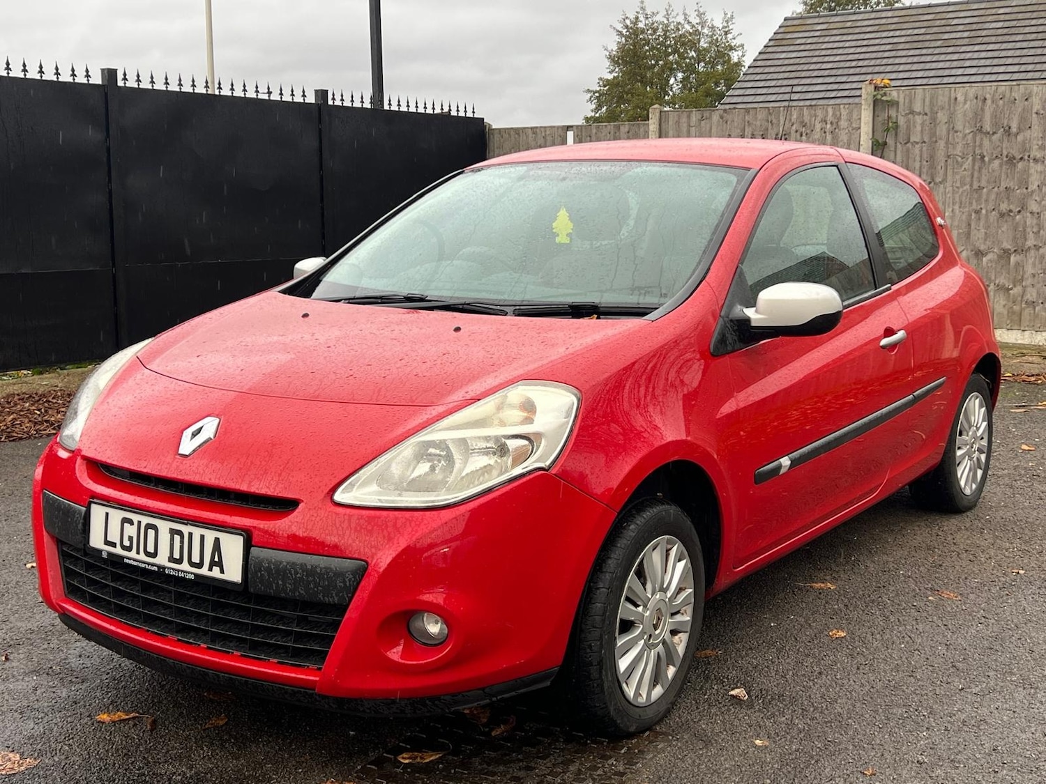Used Renault Clio 2010 for sale - 76528129: Photo 1