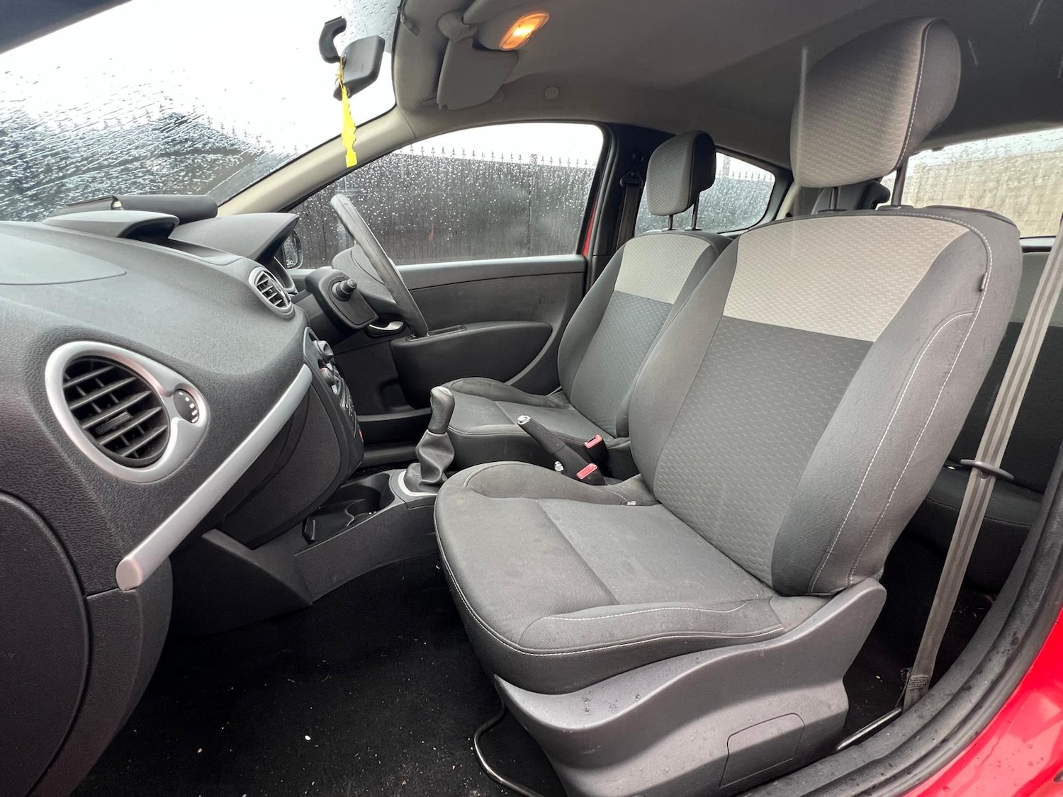 Used Renault Clio 2010 for sale - 76528129: Photo 13