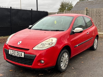 Used Renault Clio 2010 for sale - 76528129: Photo