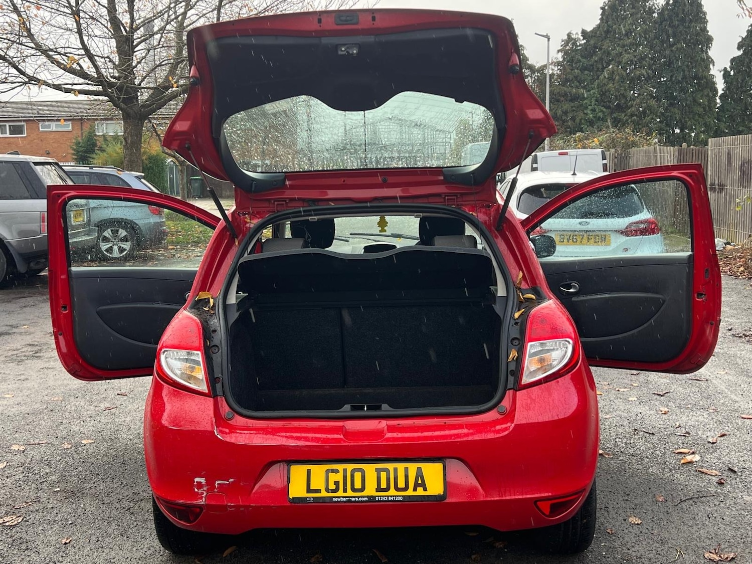 Used Renault Clio 2010 for sale - 76528129: Photo 27