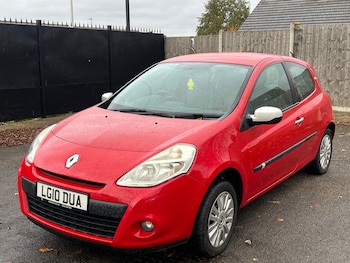 Used Renault Clio 2010 for sale - 76528129: Photo
