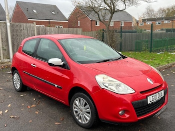 Used Renault Clio 2010 for sale - 76528129: Photo