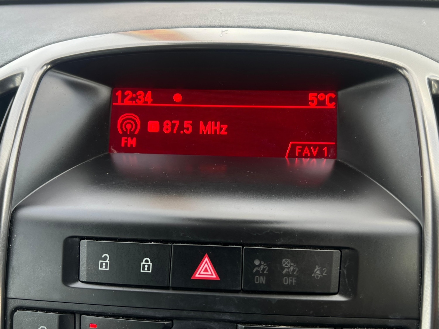 Used Vauxhall Astra 2012 for sale - 76446920: Photo 21