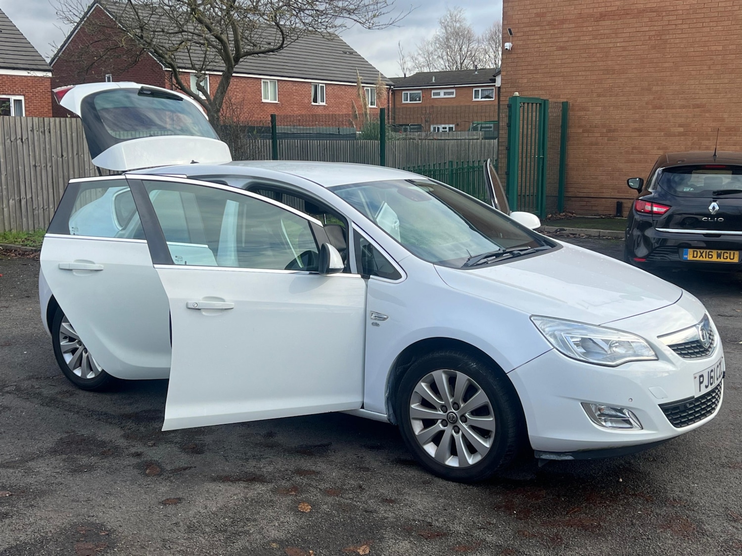 Used Vauxhall Astra 2012 for sale - 76446920: Photo 40