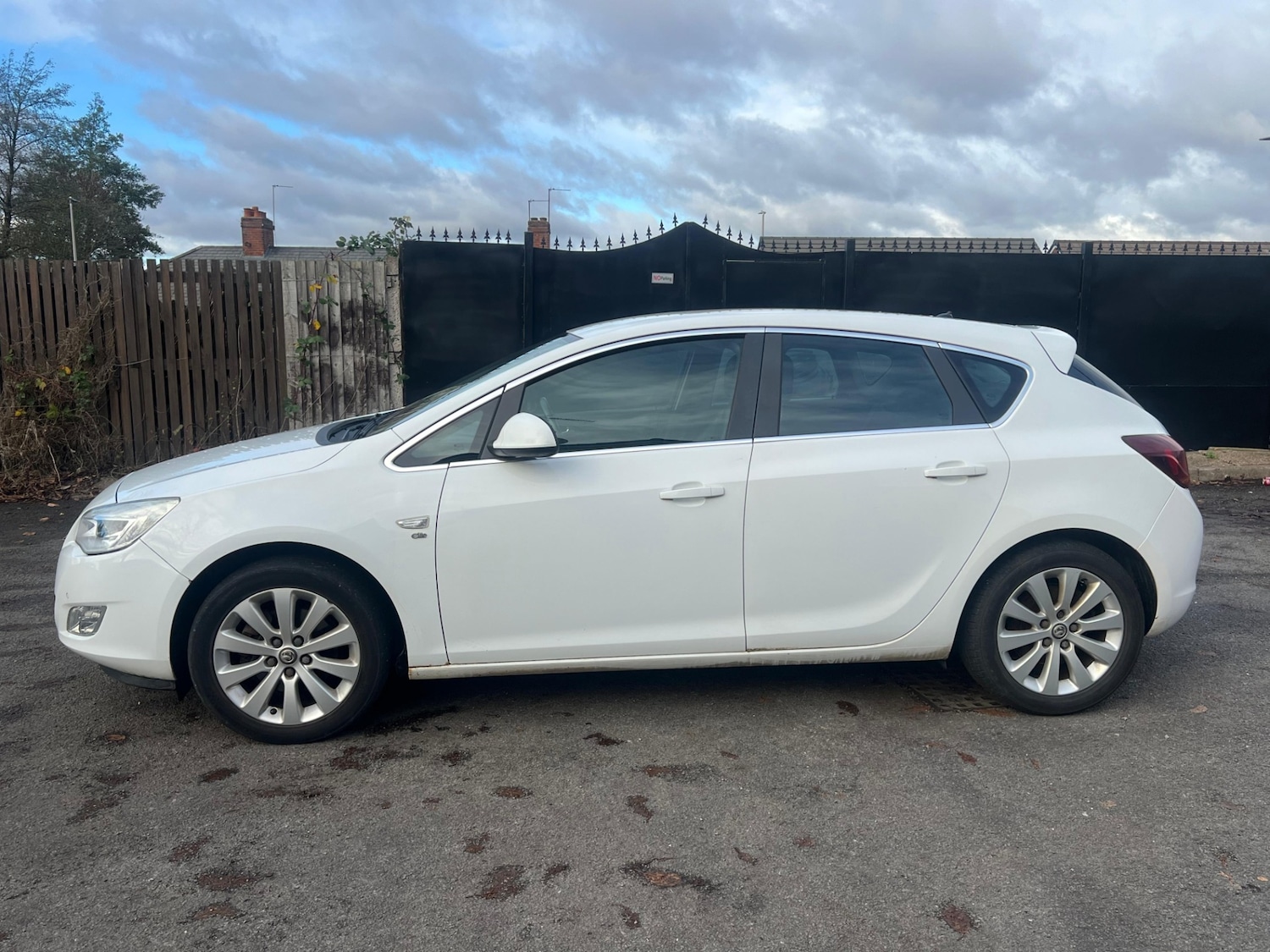 Used Vauxhall Astra 2012 for sale - 76446920: Photo 6