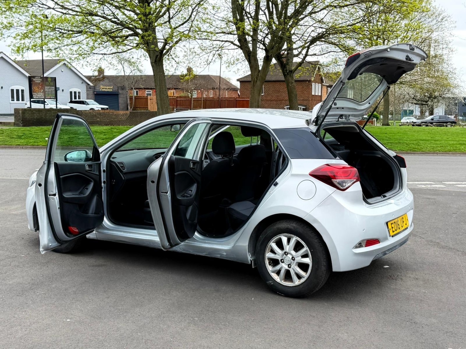 Used Hyundai i20 2018 for sale - 78131858: Photo 10