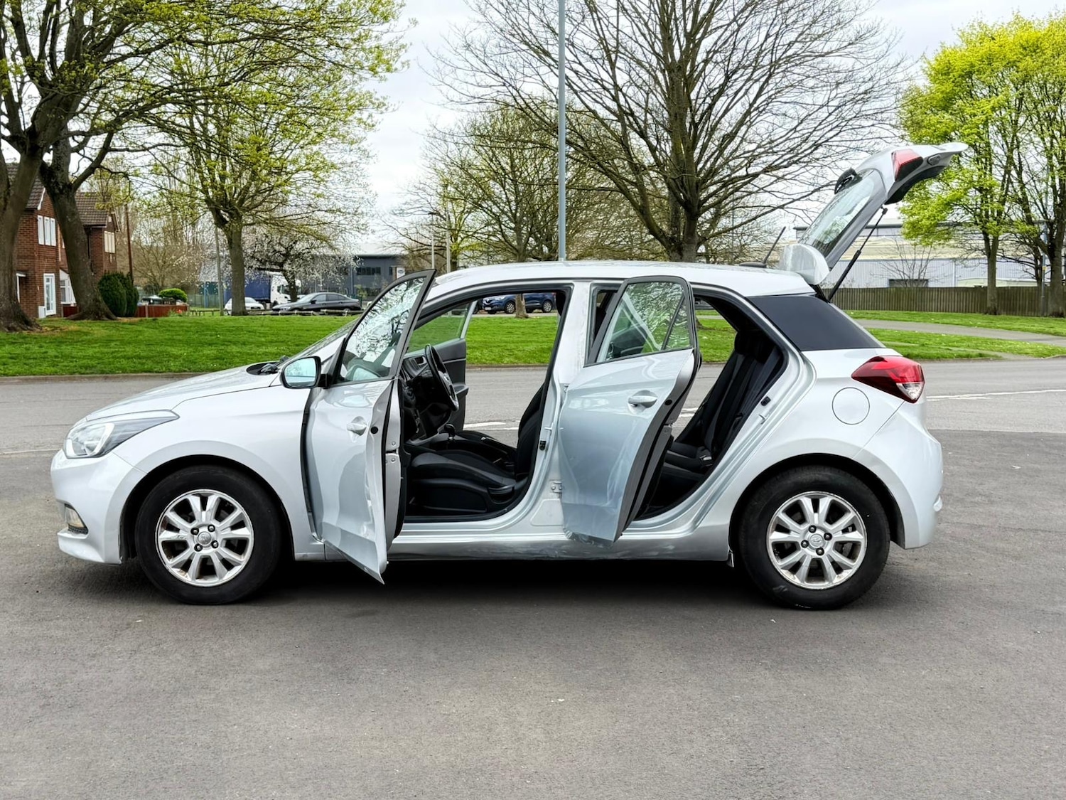 Used Hyundai i20 2018 for sale - 78131858: Photo 11