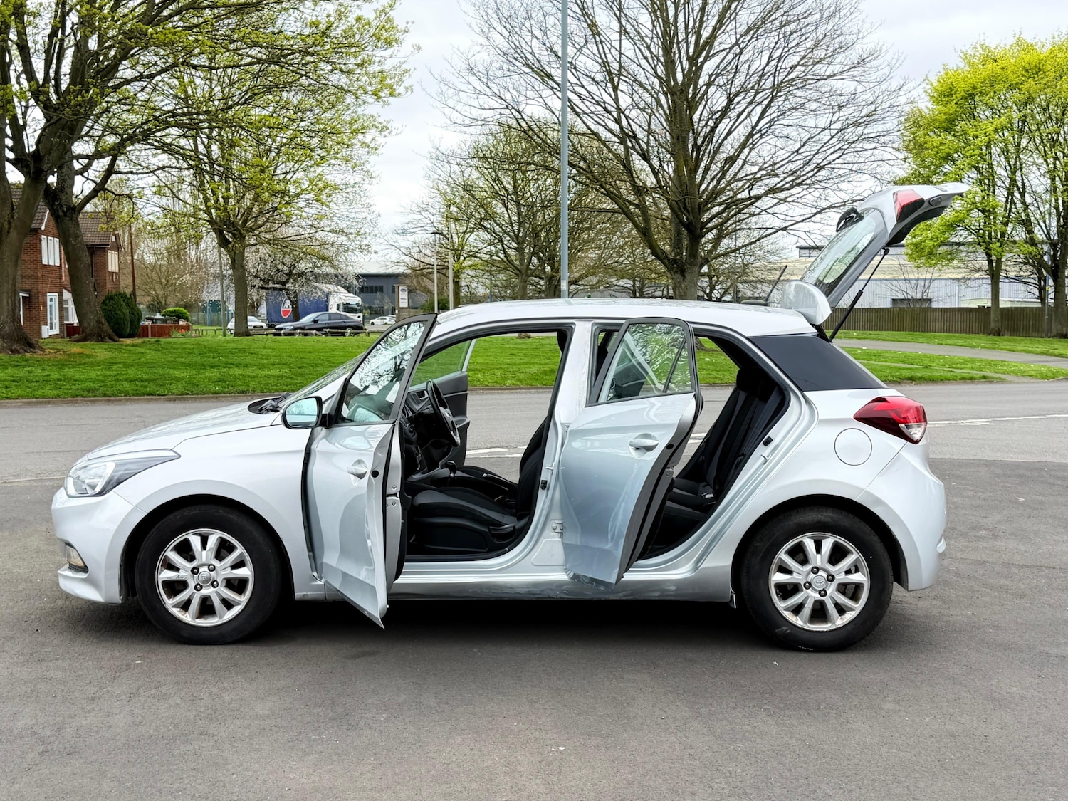 Used Hyundai i20 2018 for sale - 78131858: Photo 14