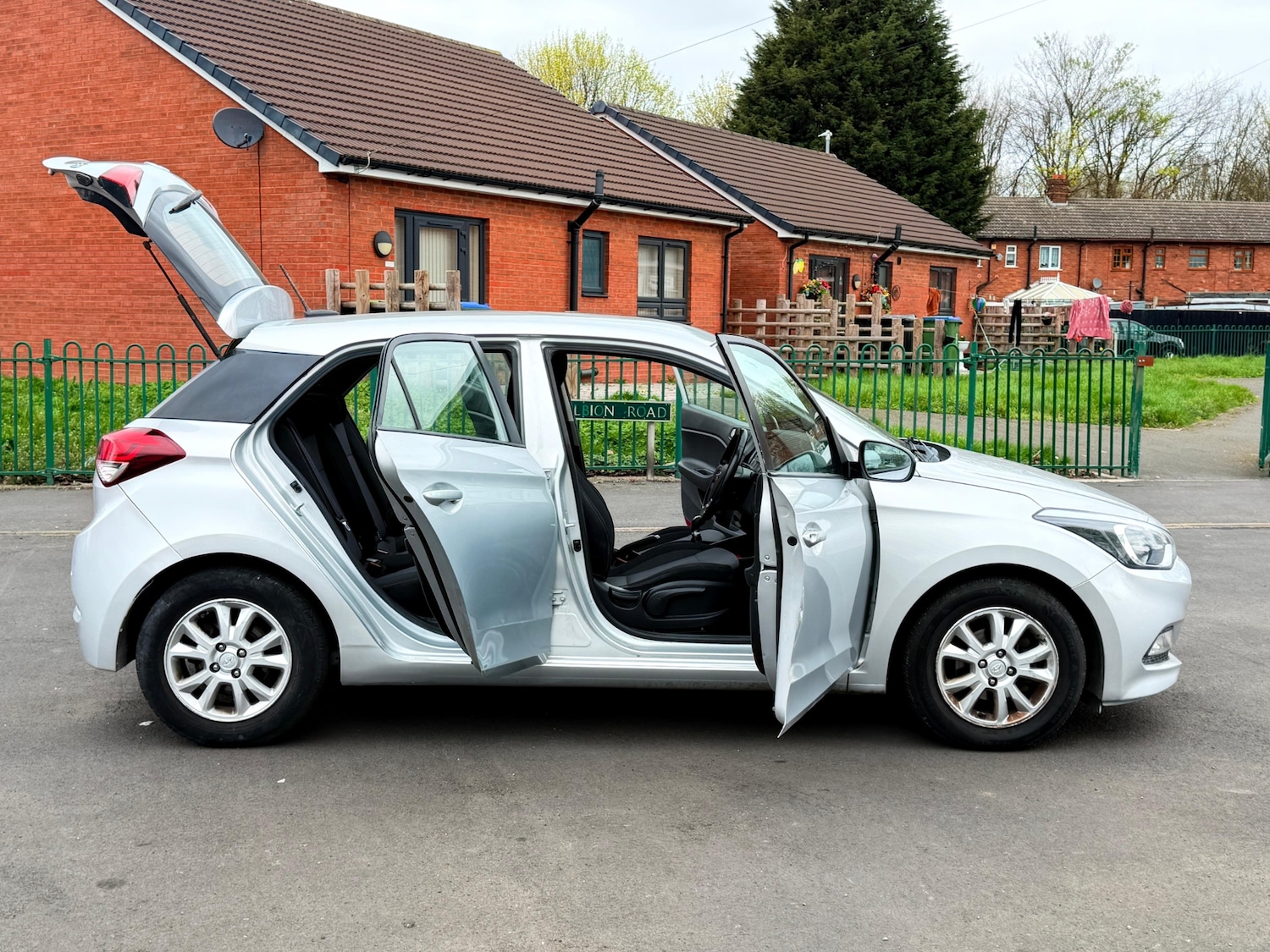 Used Hyundai i20 2018 for sale - 78131858: Photo 21