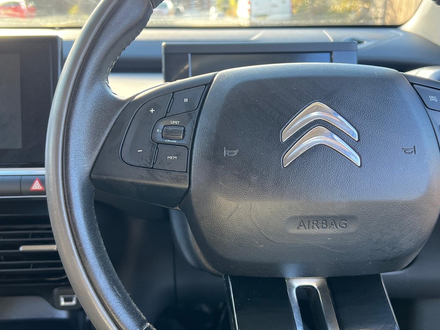 Used Citroen C4 Cactus 2015 for sale - 76454801: Photo 20