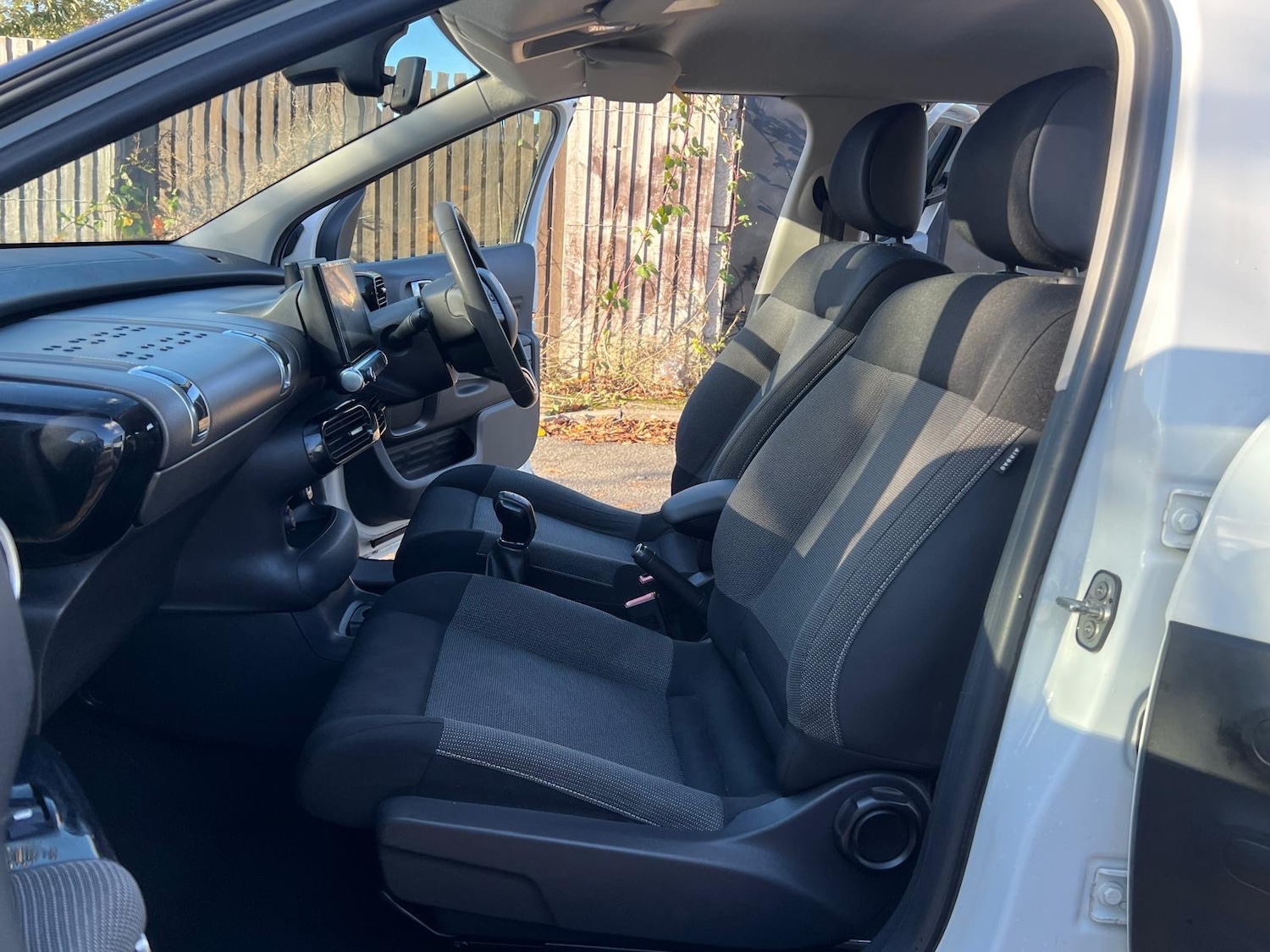 Used Citroen C4 Cactus 2015 for sale - 76454801: Photo 22