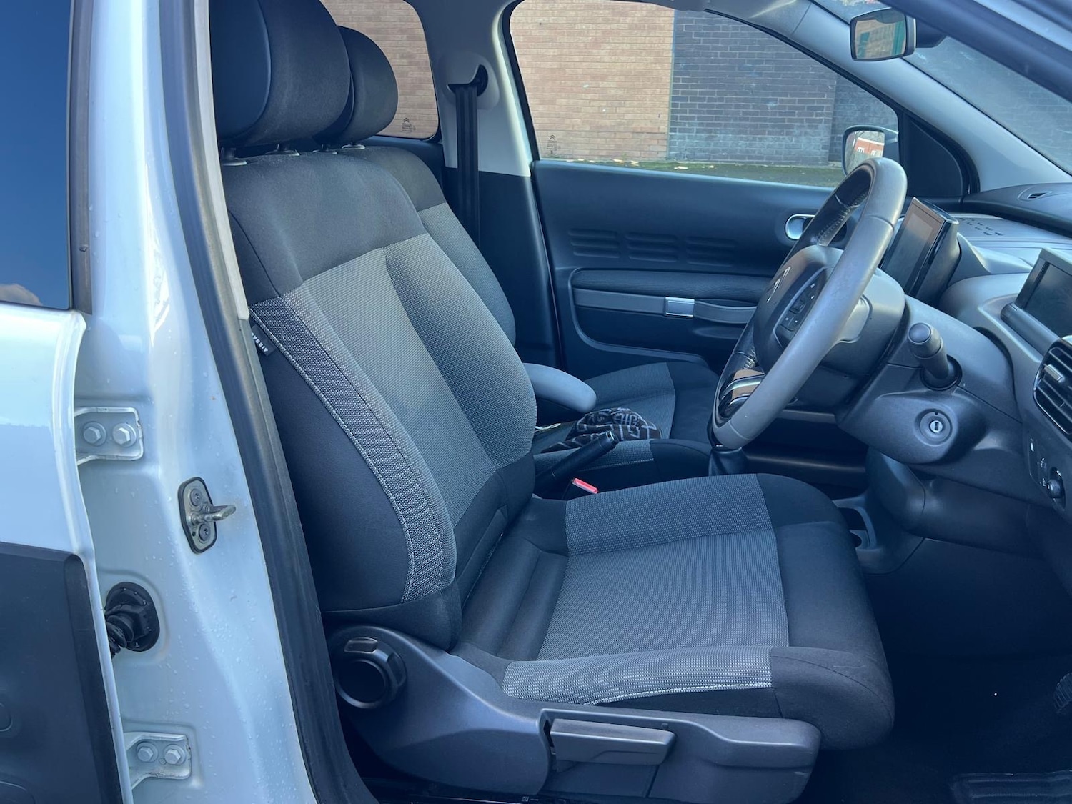 Used Citroen C4 Cactus 2015 for sale - 76454801: Photo 27