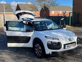 Used Citroen C4 Cactus 2015 for sale - 76454801: Photo