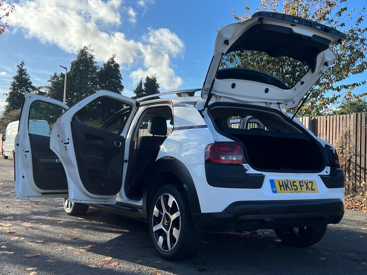 Used Citroen C4 Cactus 2015 for sale - 76454801: Photo 8