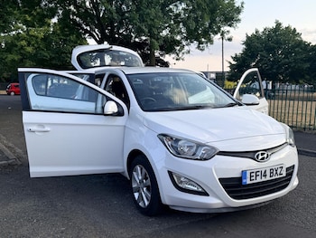 Used Hyundai i20 2014 for sale - 79292825: Photo