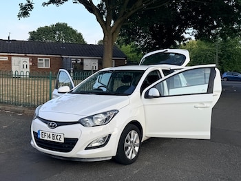 Used Hyundai i20 2014 for sale - 79292825: Photo