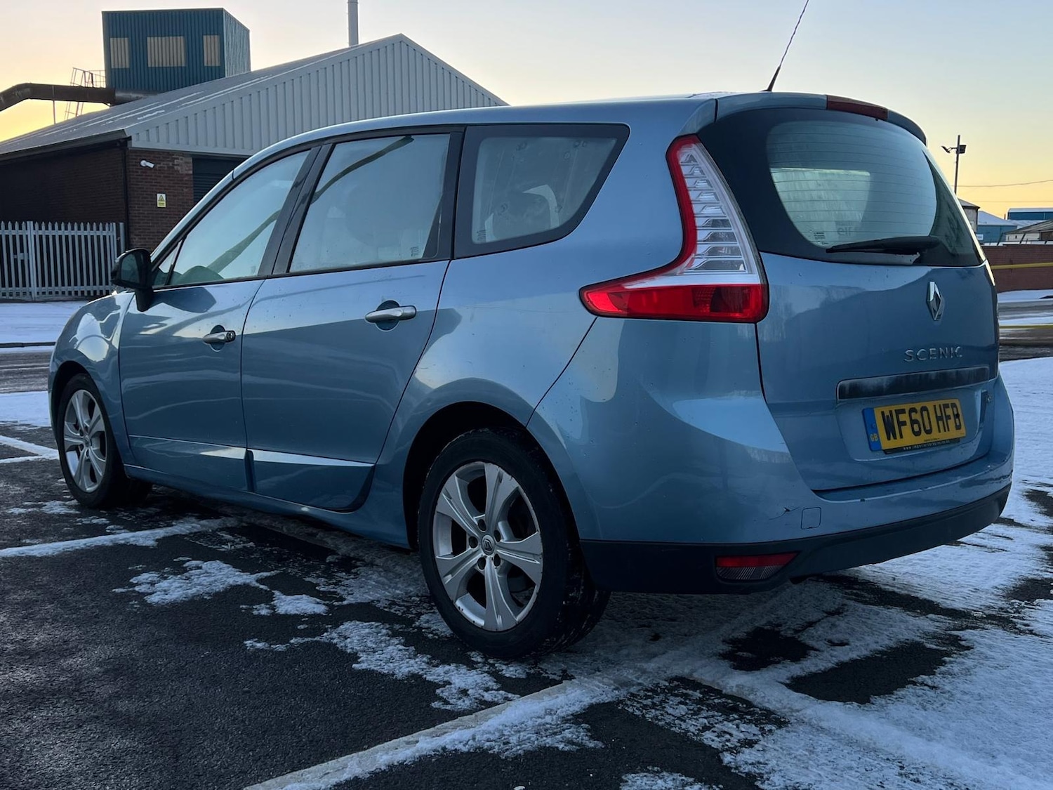 Used Renault Grand Scenic 2010 for sale - 77102475: Photo 17