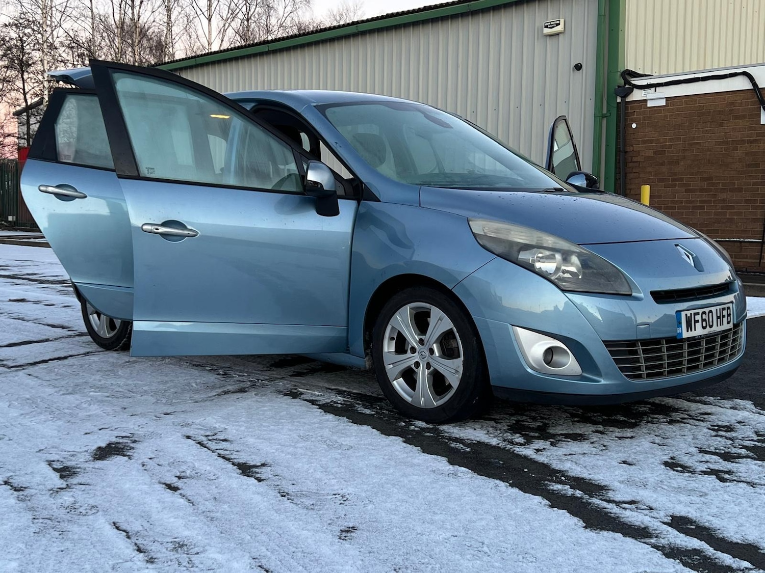 Used Renault Grand Scenic 2010 for sale - 77102475: Photo 43