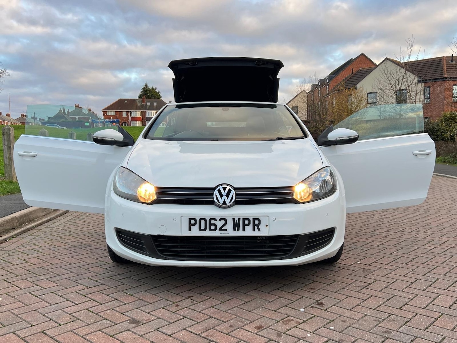 Used Volkswagen Golf 2012 for sale - 77050304: Photo 41