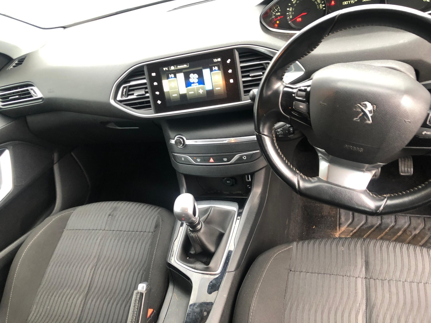Used Peugeot 308 2016 for sale - 76914340: Photo 10