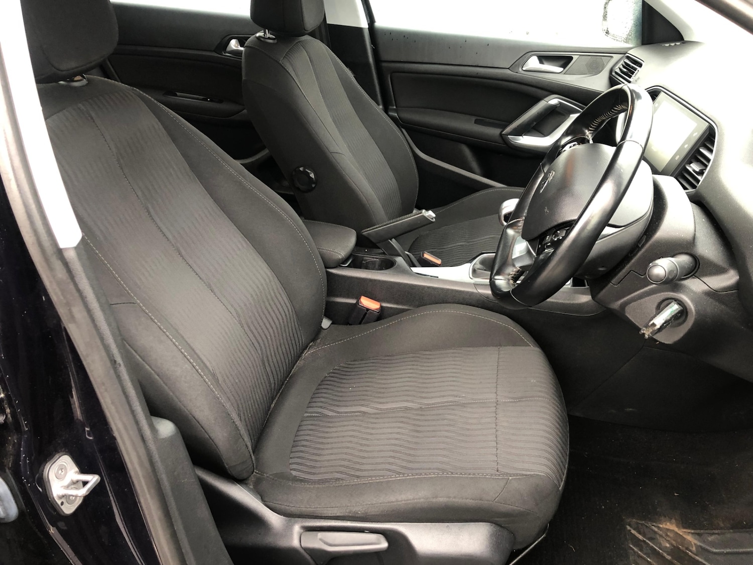 Used Peugeot 308 2016 for sale - 76914340: Photo 7