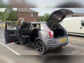 Used Ssangyong Tivoli 2015 for sale - 79121354: Photo