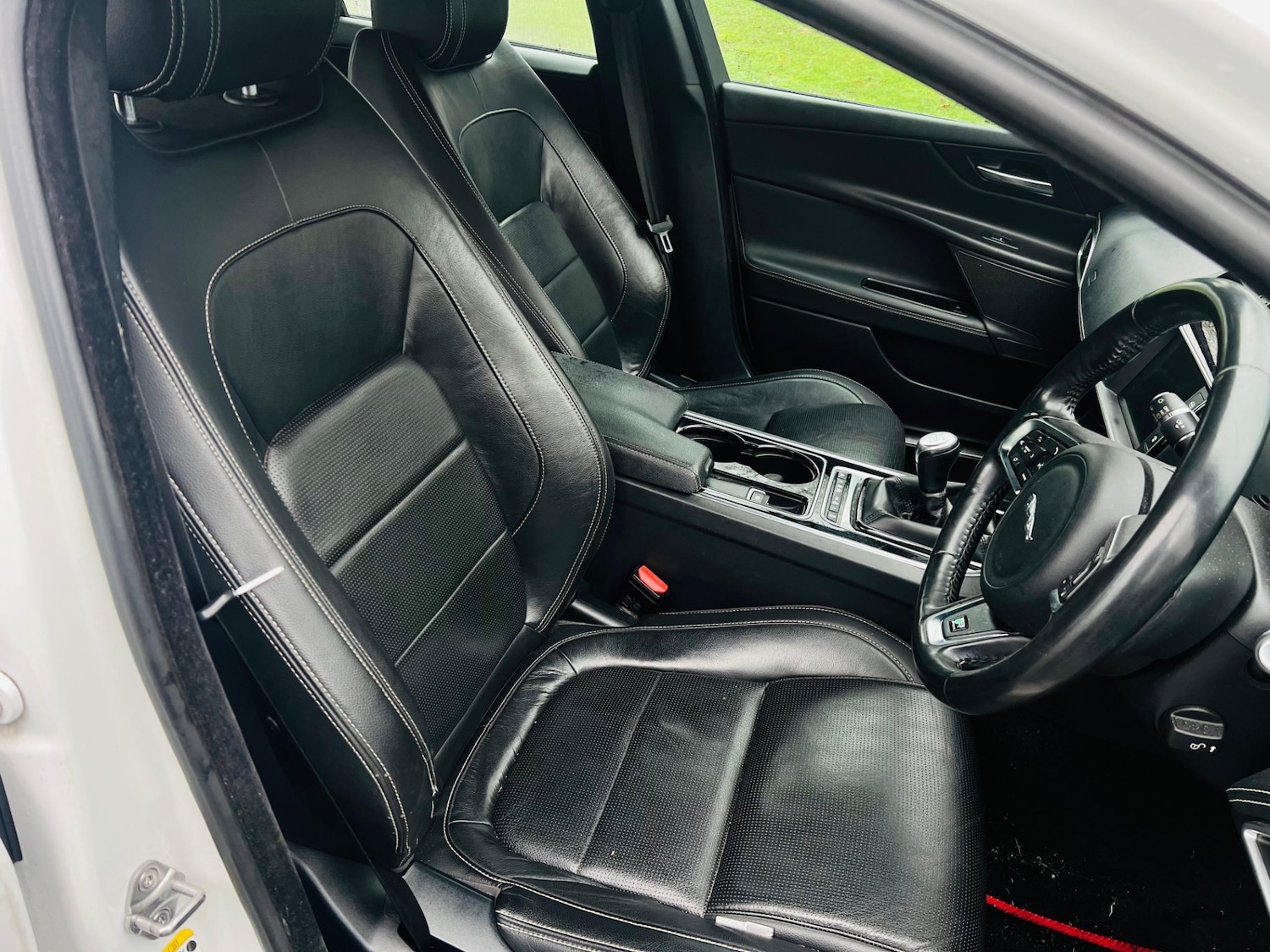 Used Jaguar XE 2017 for sale - 77238656: Photo 10