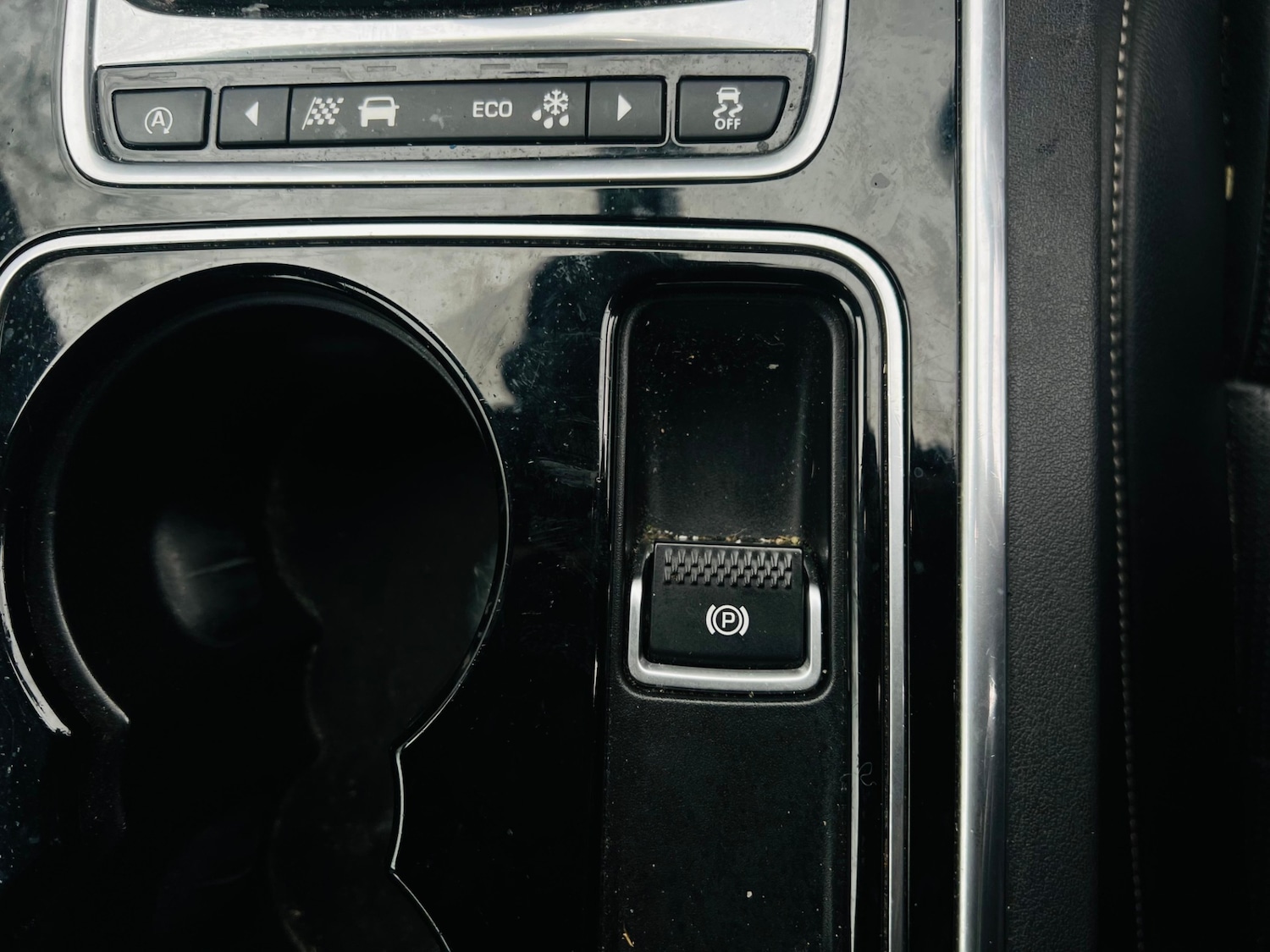 Used Jaguar XE 2017 for sale - 77238656: Photo 42