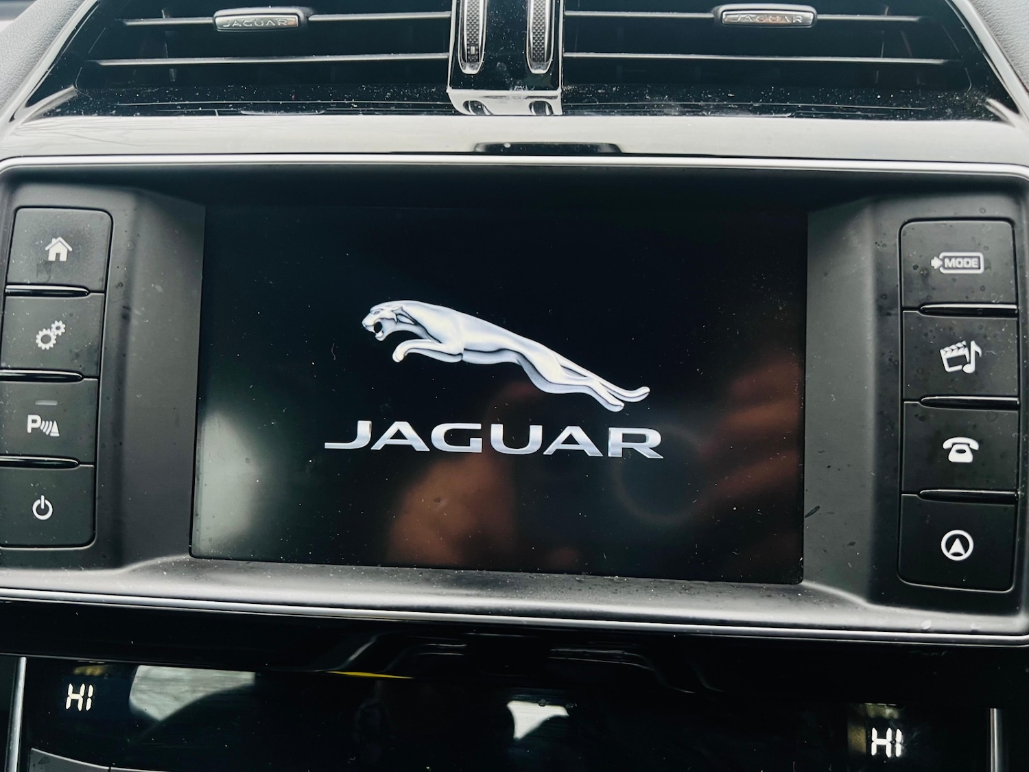 Used Jaguar XE 2017 for sale - 77238656: Photo 43