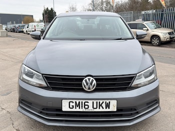 Used Volkswagen Jetta 2016 for sale - 77613693: Photo